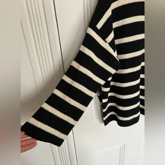 H&M Black and White Striped Knit Sweater - Picture 4 of 12